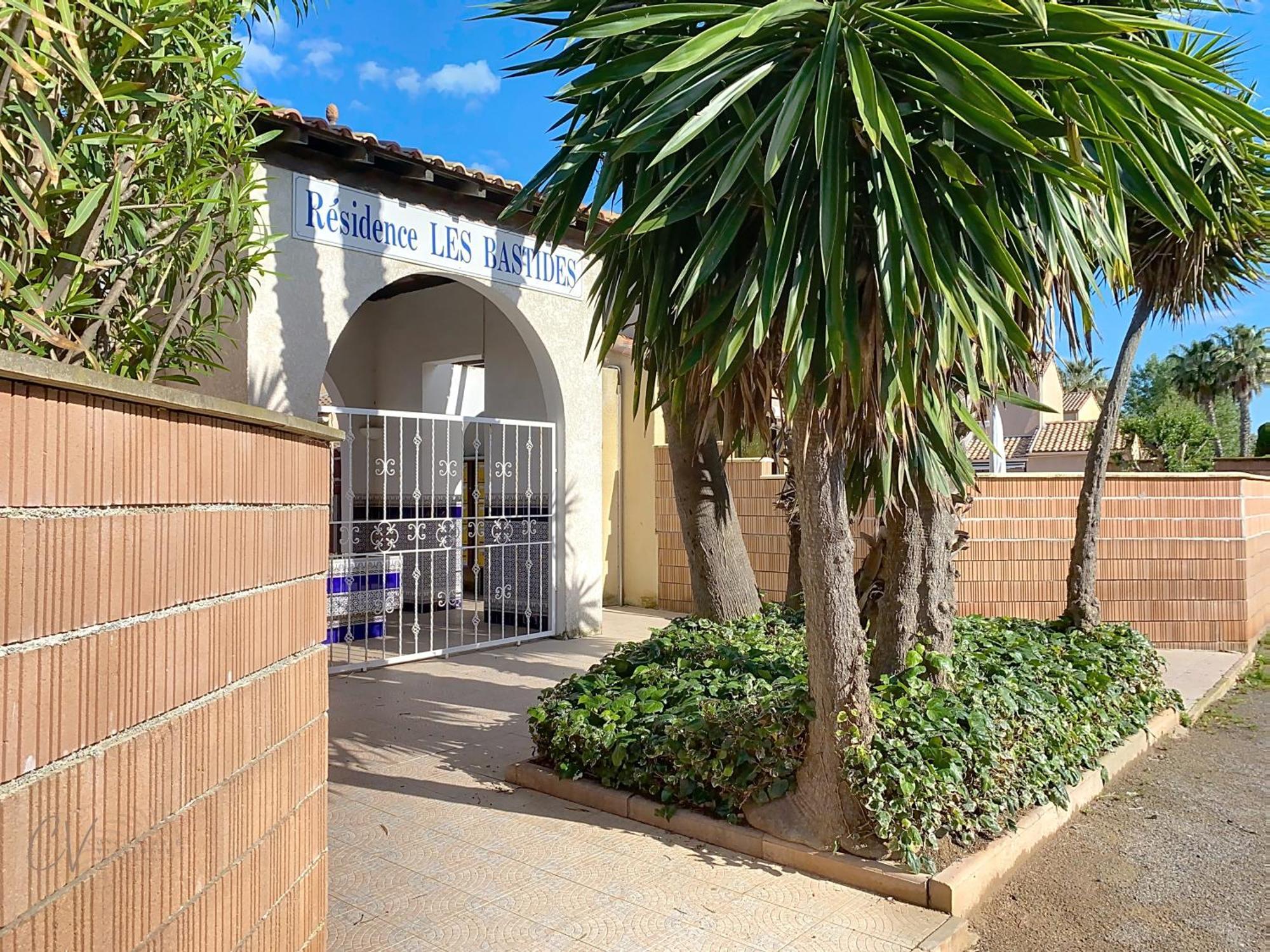 Petit Coin De Paradis Dans Residence Avec Piscine Vias Buitenkant foto