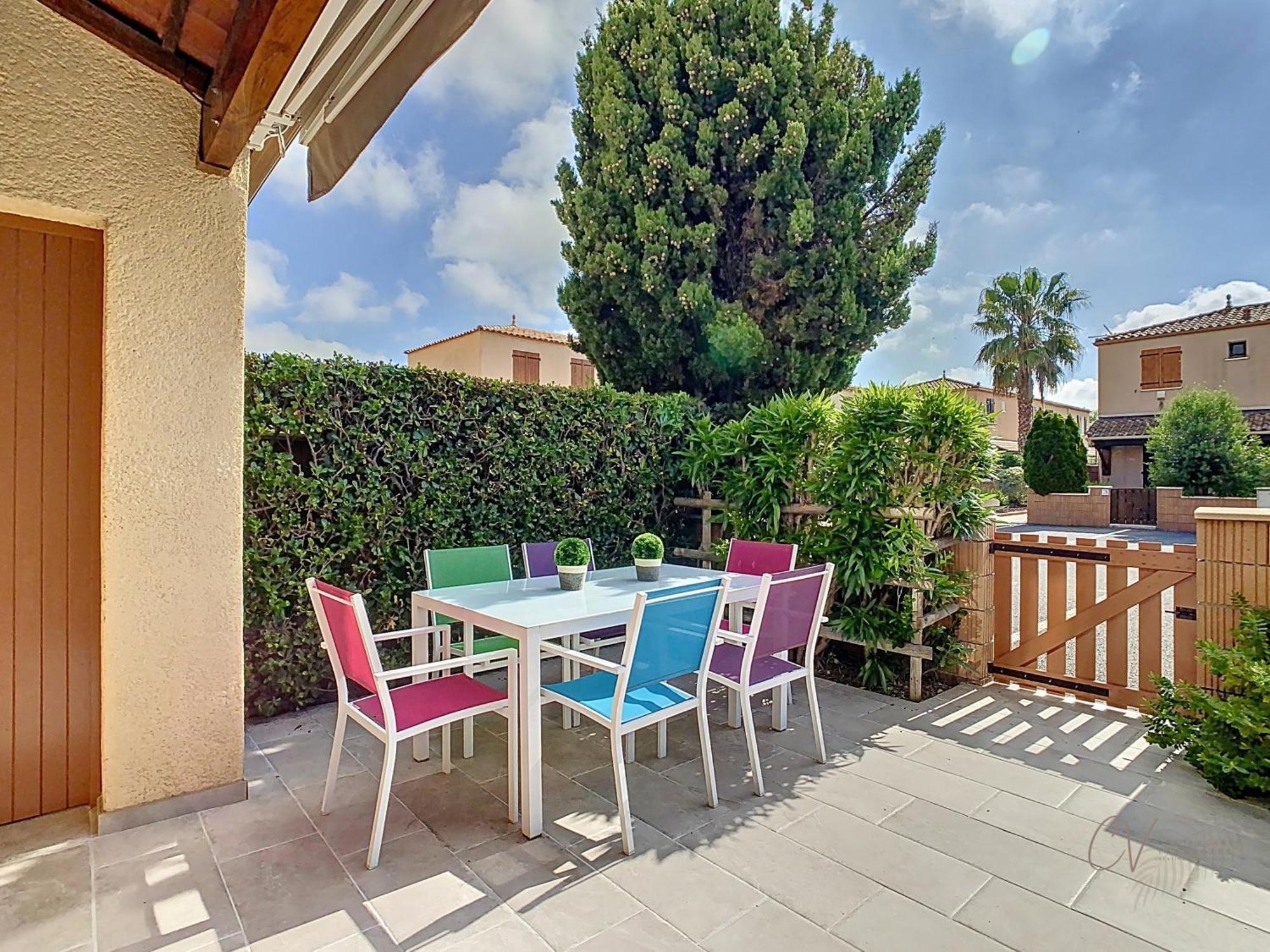 Petit Coin De Paradis Dans Residence Avec Piscine Vias Buitenkant foto